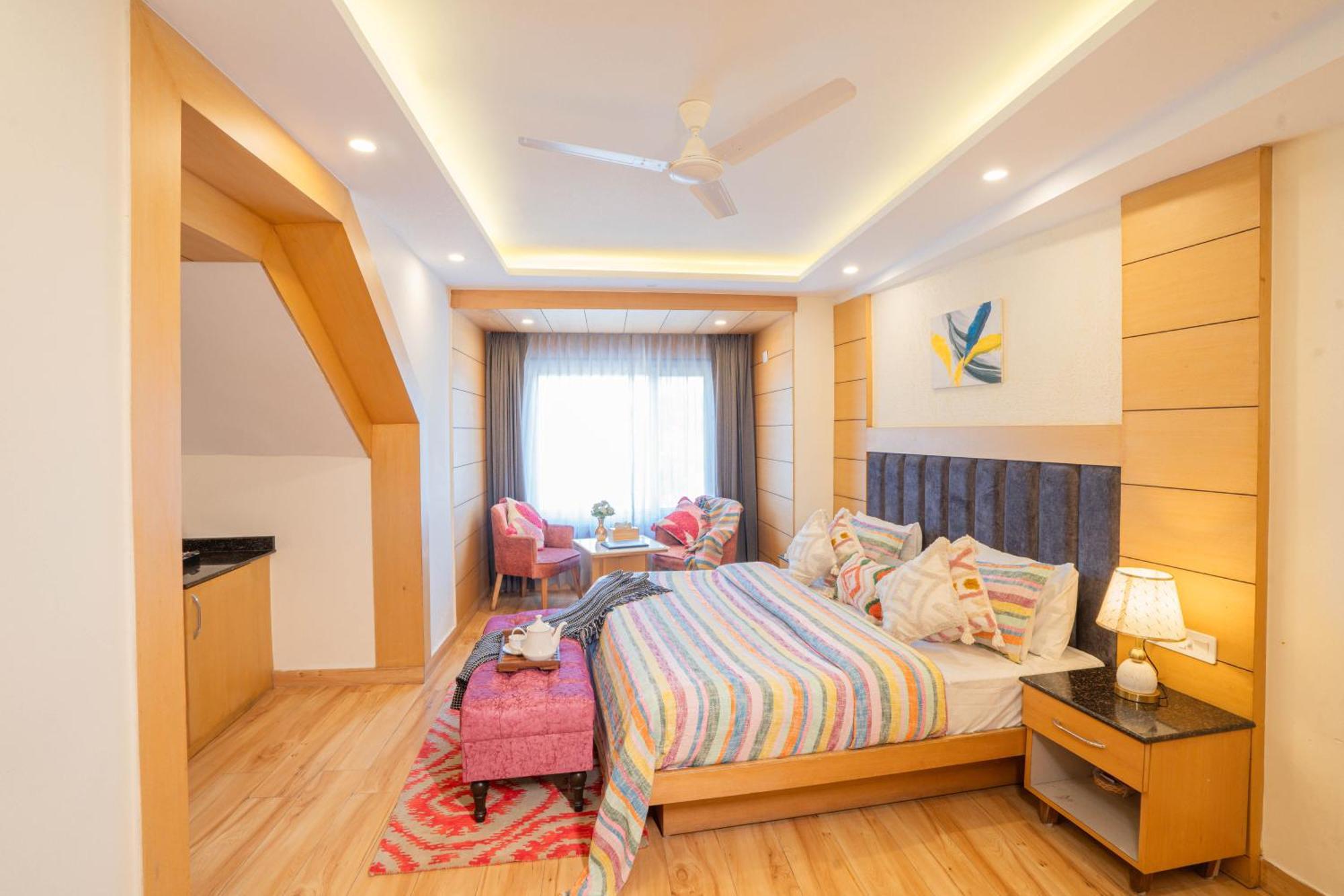 Perfectstayz Premium At Mall Road Массури Экстерьер фото