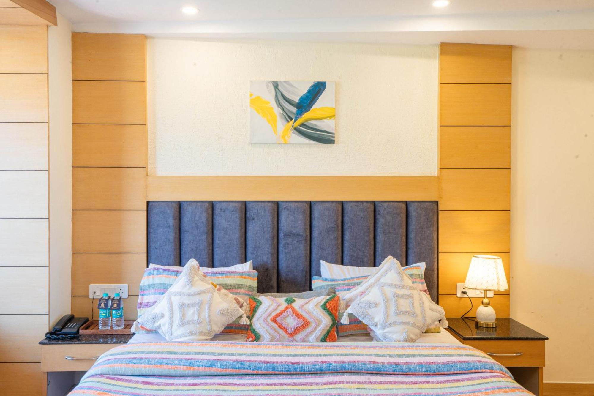 Perfectstayz Premium At Mall Road Массури Экстерьер фото