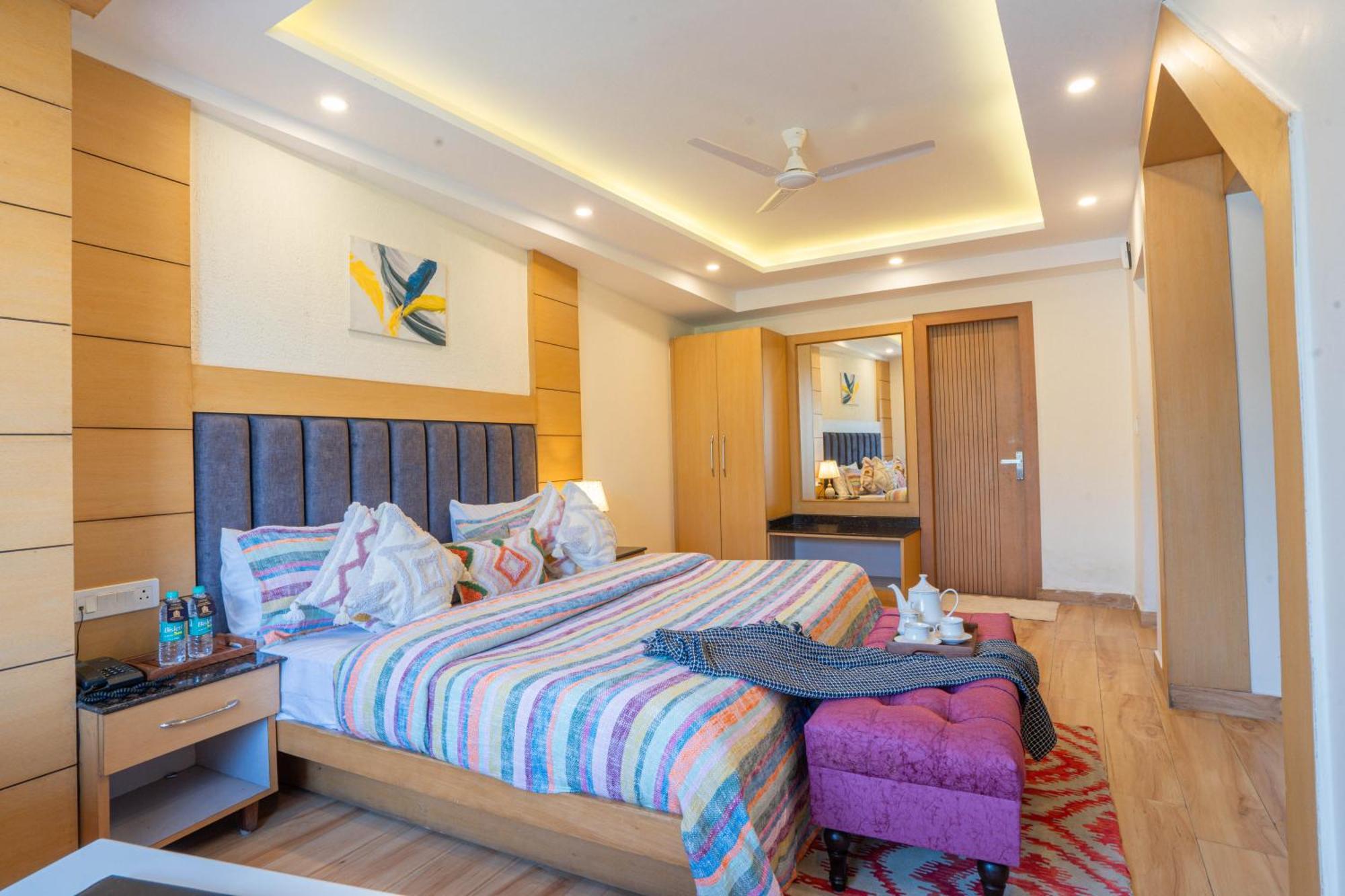 Perfectstayz Premium At Mall Road Массури Экстерьер фото