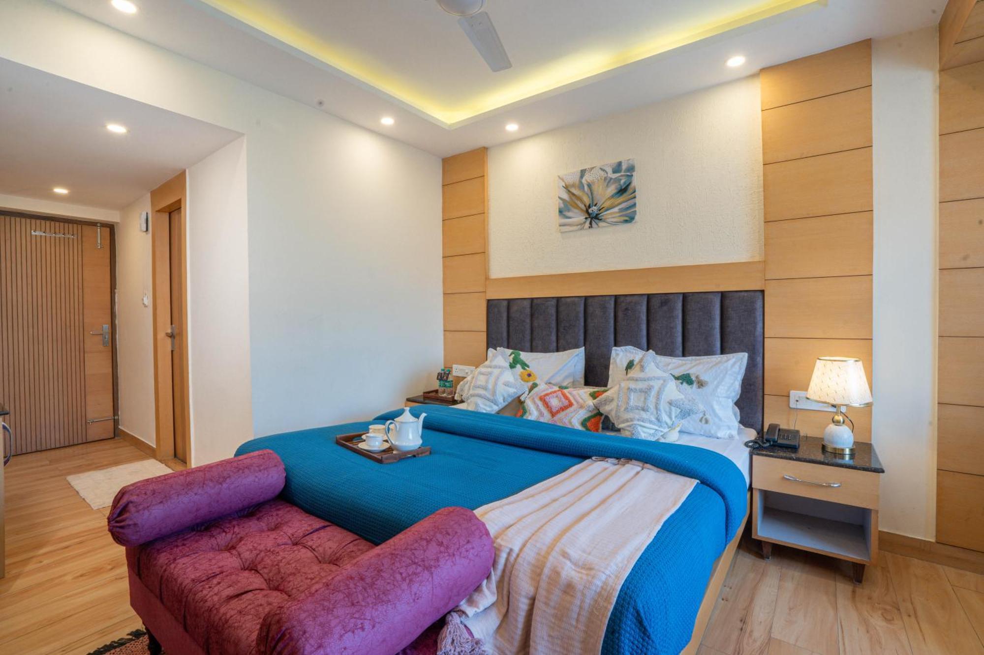 Perfectstayz Premium At Mall Road Массури Экстерьер фото