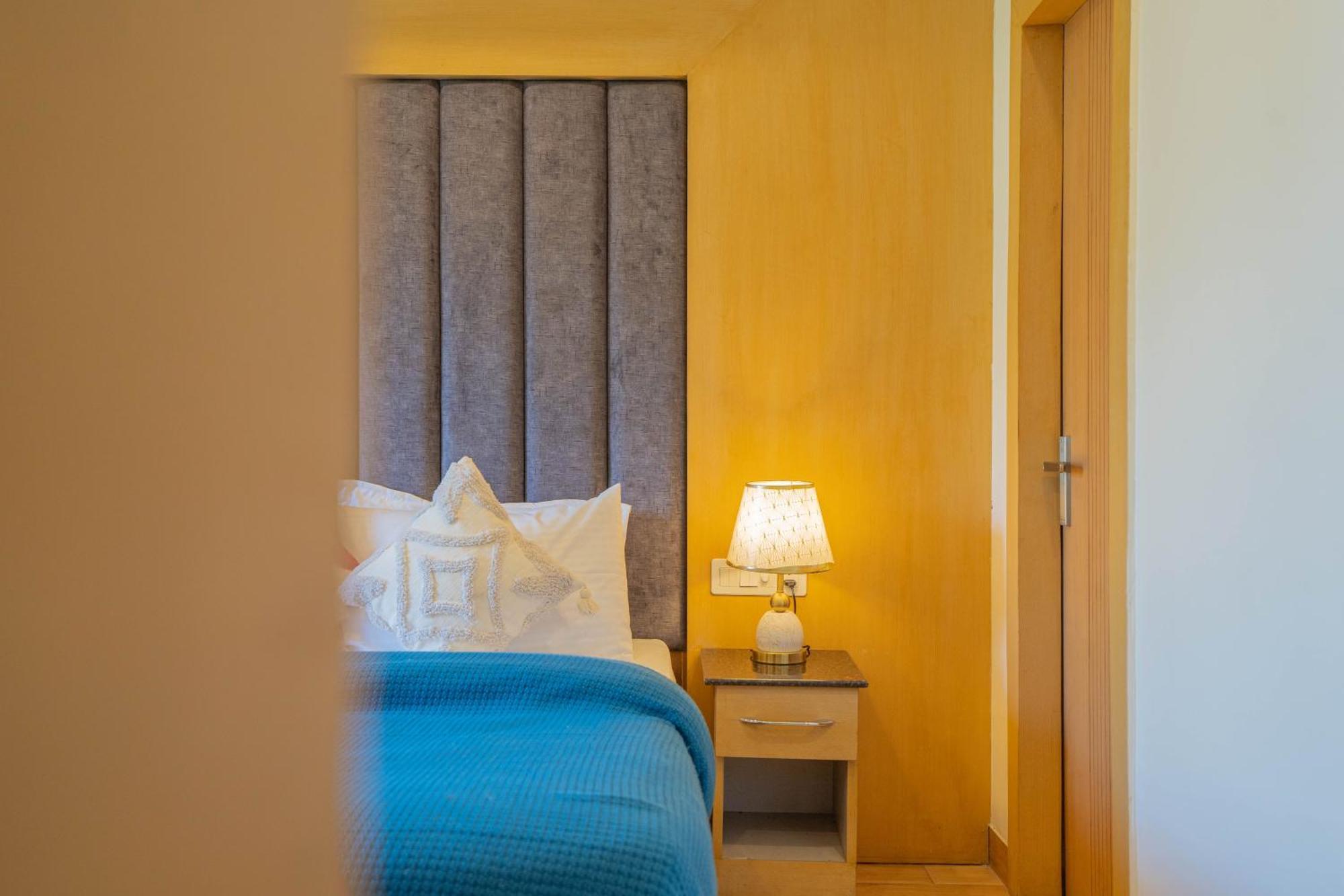 Perfectstayz Premium At Mall Road Массури Экстерьер фото