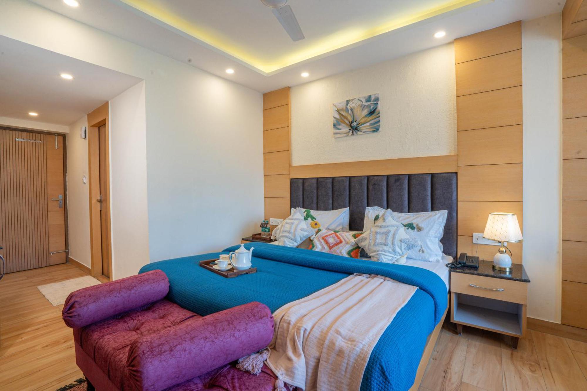 Perfectstayz Premium At Mall Road Массури Экстерьер фото